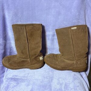 BearPaw Tan Suede Footwear